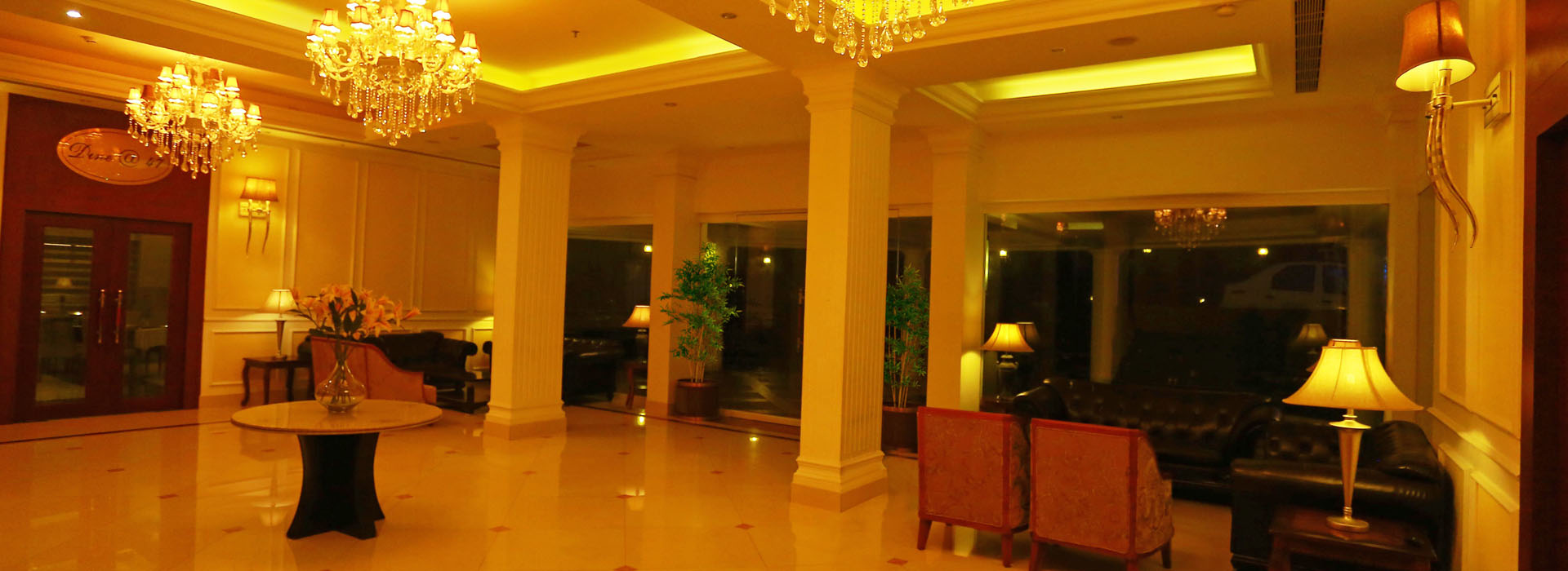 camelothotel-alleppey-lobby